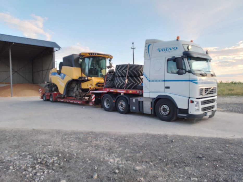 Transport agabaritic pentru utilaje agricole , combine si tractoare.