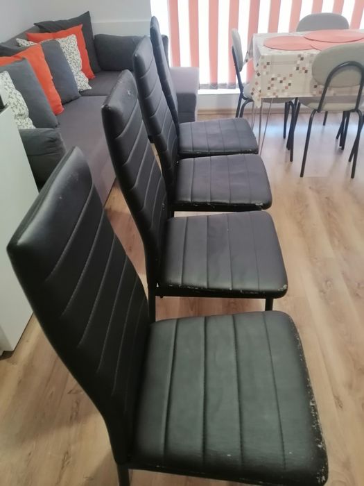 Трапезни столове