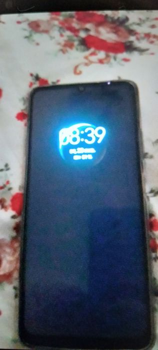 продается телефон HUAWEI