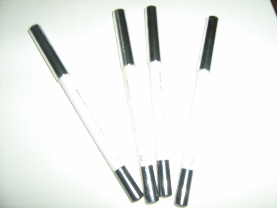 Creion contur ochi super calitate SONIA KASHUK ITALIA