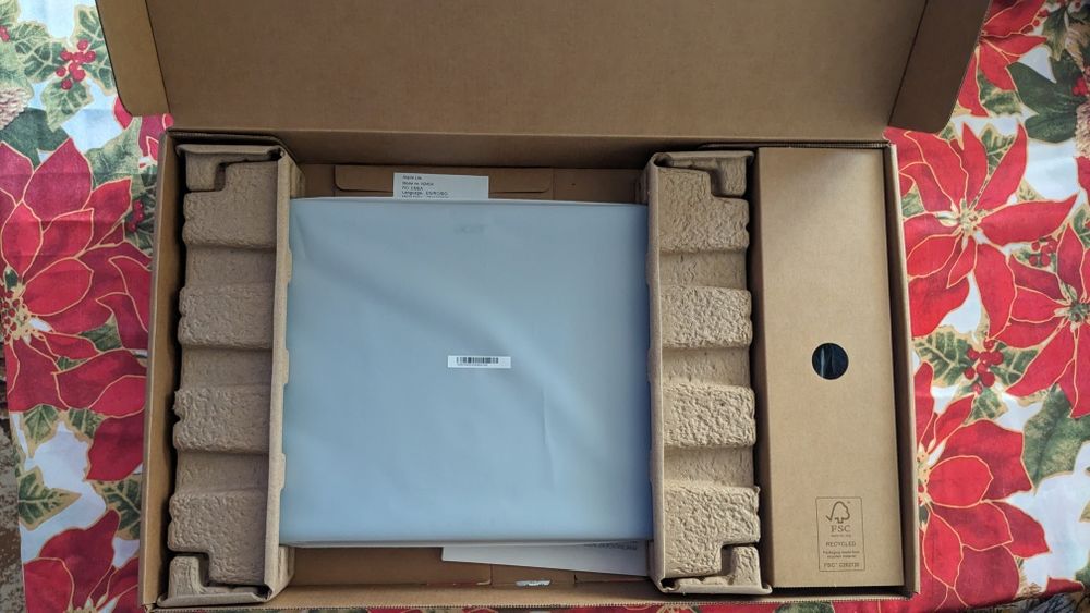 Лаптоп Acer Aspire Lite 15 инча нов