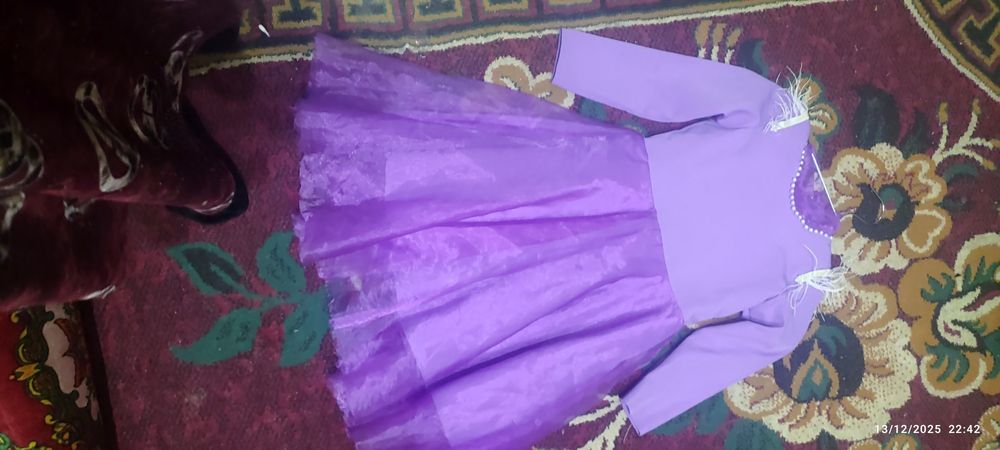 Vechrni kuylaklar sotiladi