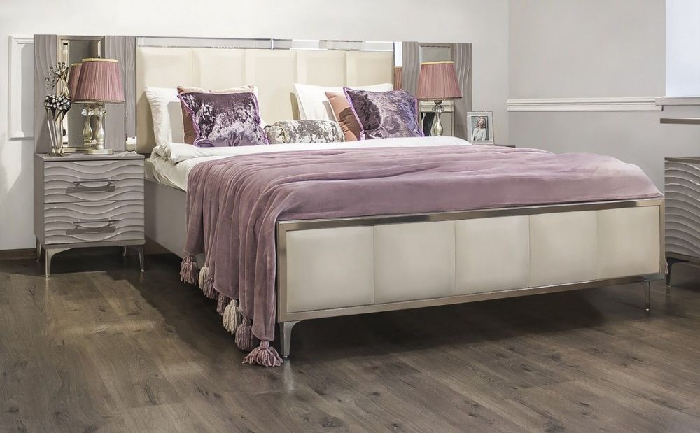 Диван с тумбой и зеркалом