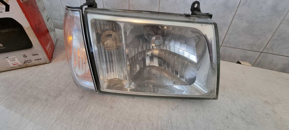 Фара , Toyota Land Cruiser 100