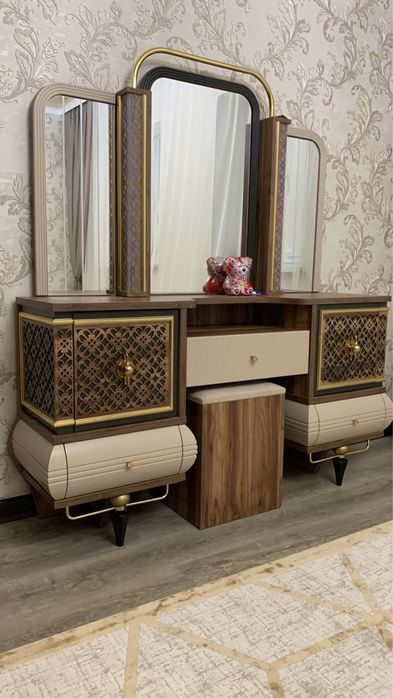 Спальный гарнитур премиум