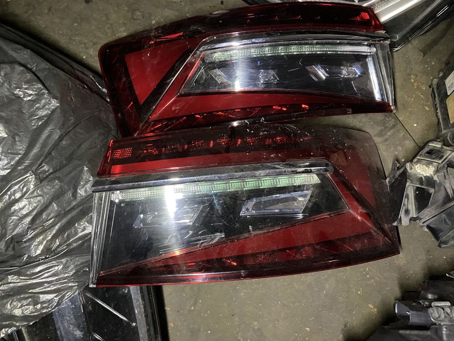 Stop Skoda superb 3 Facelift 2019 - 2022 stopuri stanga dreapta
