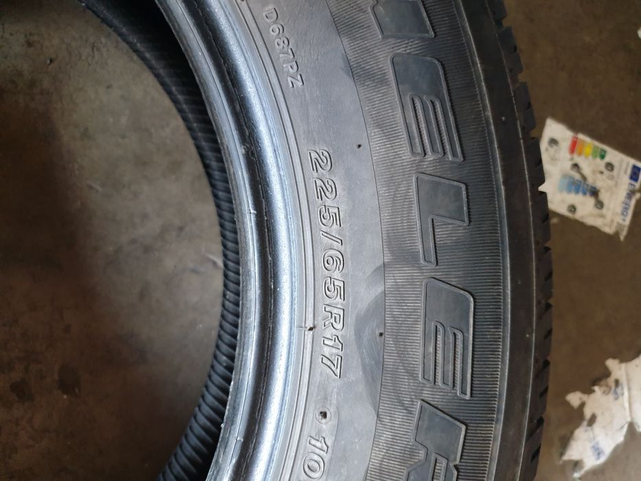 225/65R17 Bridgestone