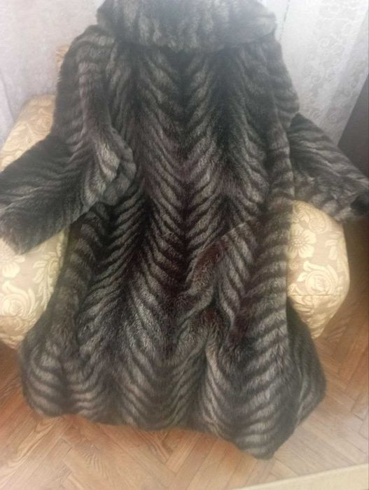 Продается  шуба (Бельгия) 52-54 размер