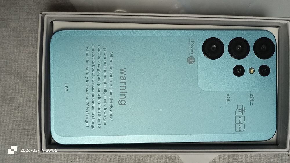 Совершенно новый смартфон