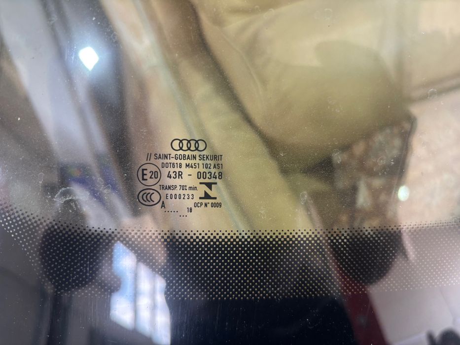 Челно стъкло за Ауди А4 2018г