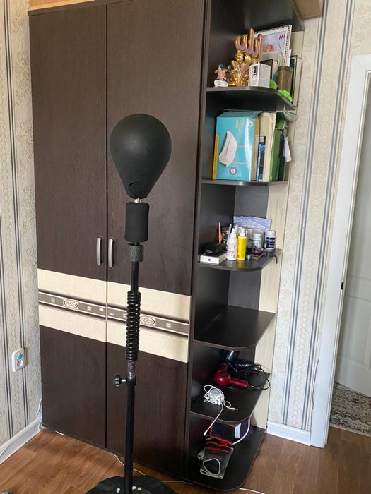 Продажа шкафа гарнитура