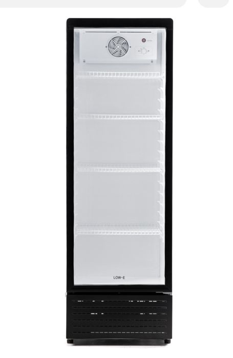 Продам холодильник витринный