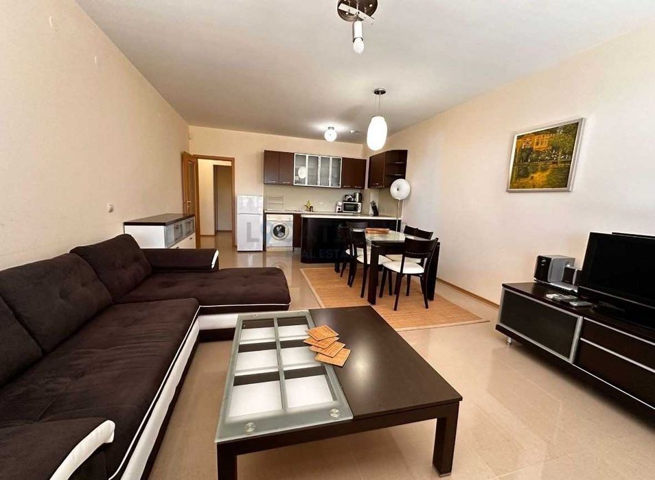 Продава се Тристаен апартамент в Балчик - 117 кв.м за 577 €/кв.м - Снимка #1