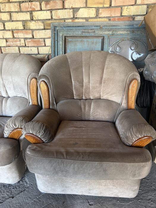 Диван с креслами