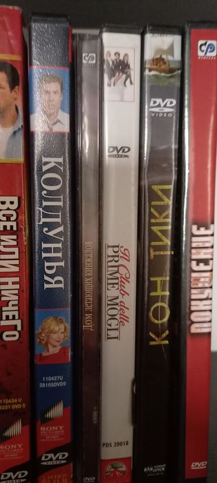 Фильмы разных жанров на DVD дисках