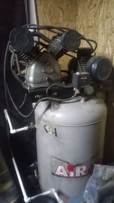 Продам компресор