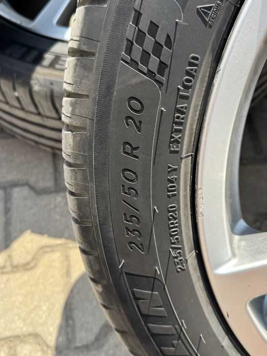 Джанти с гуми 235,50,20,5 114,3