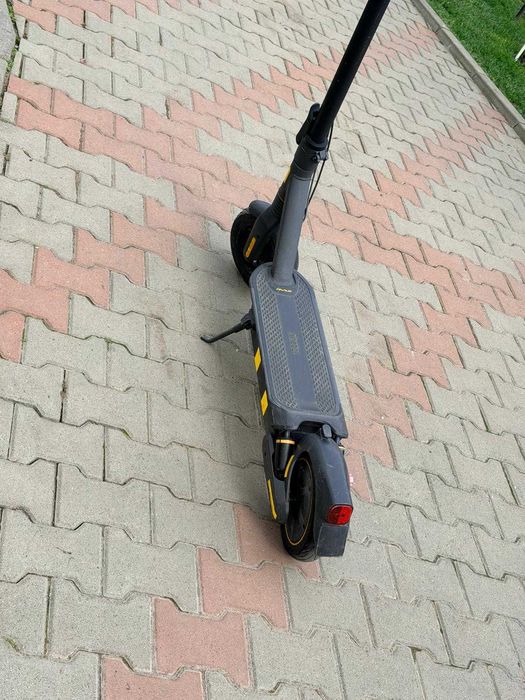 Trotineta electrica Ninebot Max G2