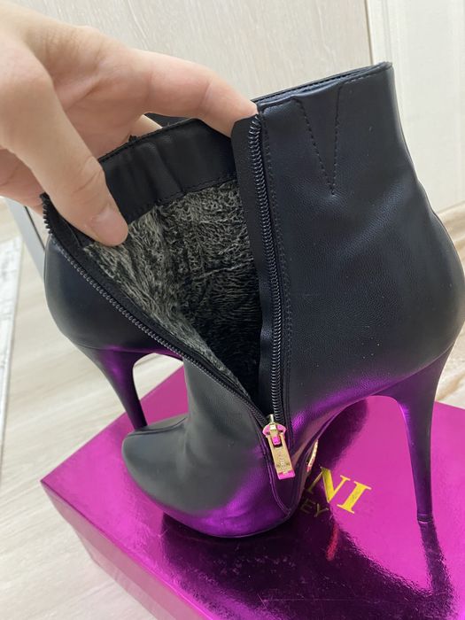 Продам ботильоны