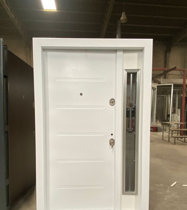 Uși interior mdf, uși metalice, jaluzele tip ZEBRĂ, PERDEA și ACORDEON
