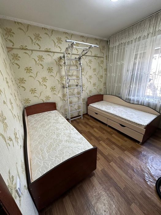 Кровать в хорошем состоянии