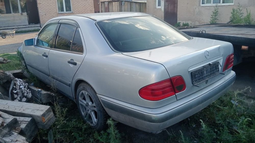 Мерседес 210 продам СРОЧНО!