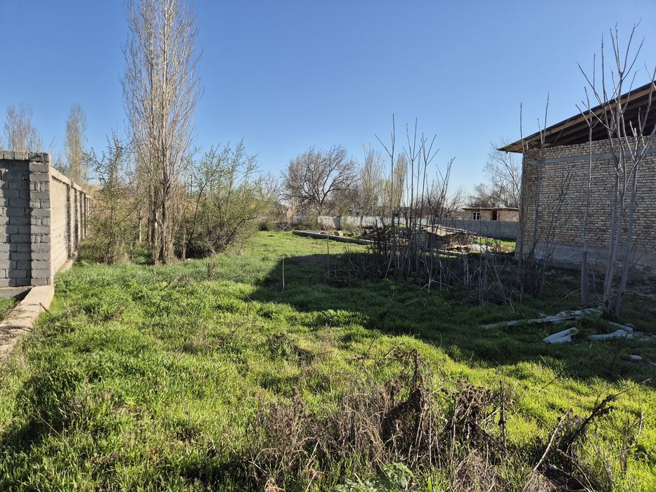 Bahovo joydan yer sotiladi