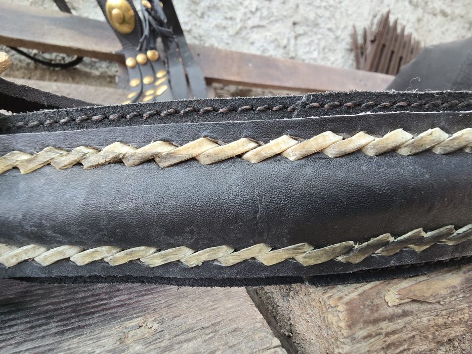 Ham de piele cu alama