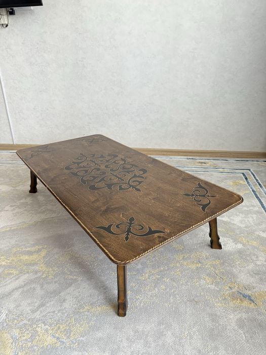 Складной стол для гостей 2 штука