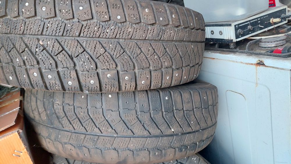 Продам б/у резину 185.65R14