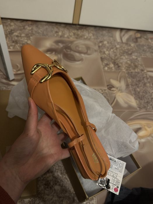 Сандали, Босоножки Zara