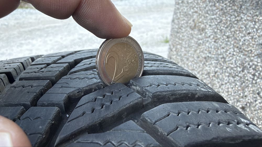 Зимен комплект джанти със зимни гуми Hankoon  Winter i cept 225/50/17 за BMW