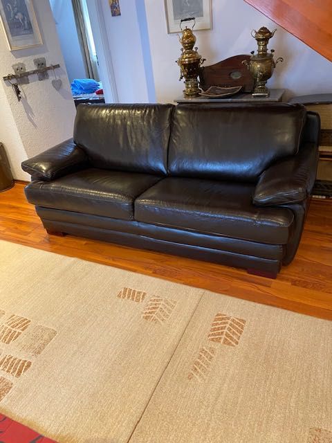 Canapea foarte frumoasa