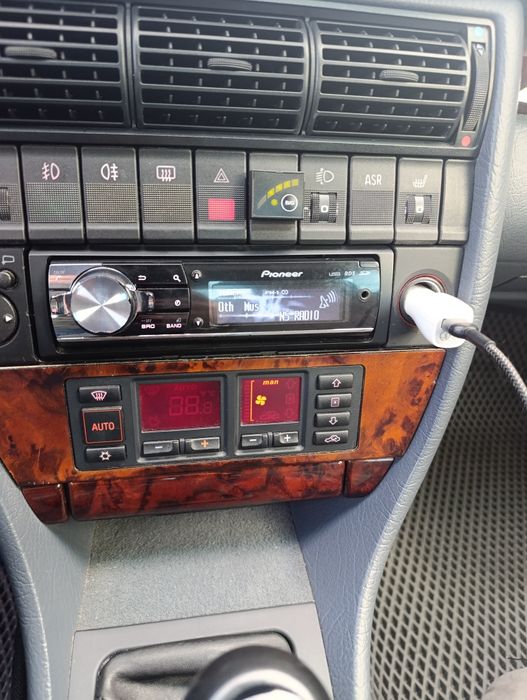 Продаю магнитофон дельфин 7 колонки Кенвуд пара и усилитель Кенвуд