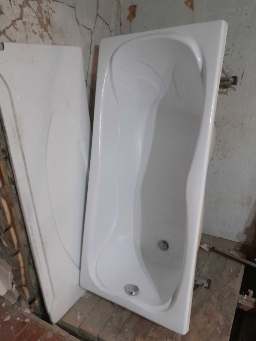 Продам ванну акриловую Б/У