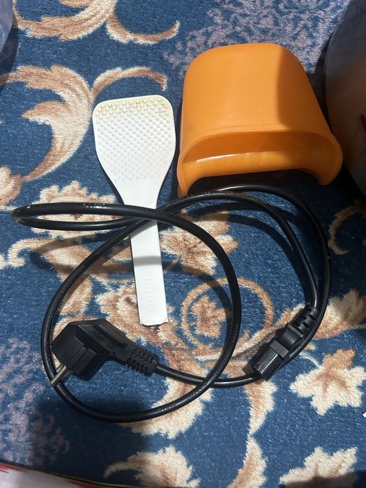 мультиварка Philips ~5 л, состояние б/у