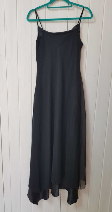 Rochie tripluvoal neagră Yessica (C&A)