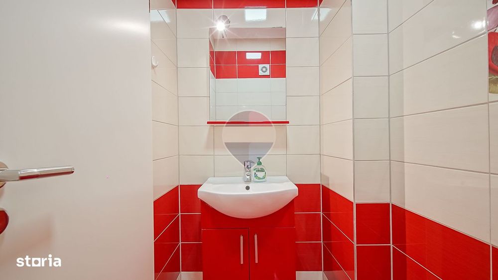 Apartament 3 camere Maurer Tractorul Balcon generos, Parcare și Boxă