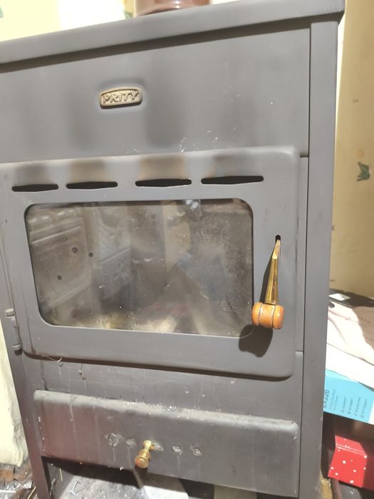 Продавам камина ползвана е два пъти