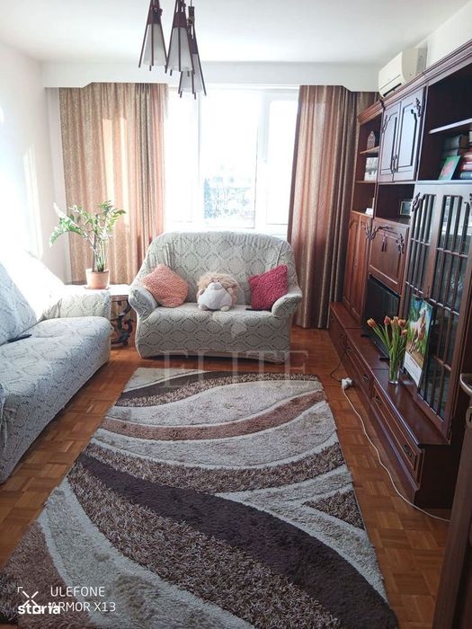 Apartament 4 camere în zona PIATA 14 IULIE