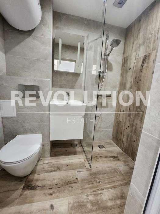 Дава се под наем Тристаен апартамент в Варна, Чайка - 70 кв.м за 847.62 € - Снимка #5