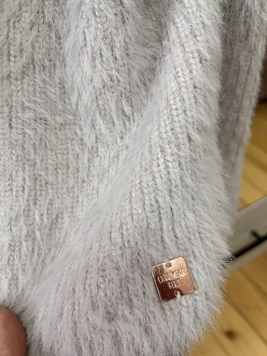 Продавам детска жилетка, елече 6г, 10г и 11г