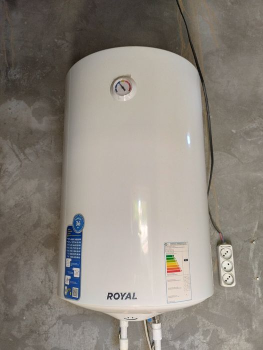 Аристон Сув истгич royal 80