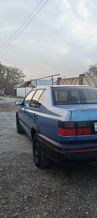 Volkswagen VENTO 1992 года