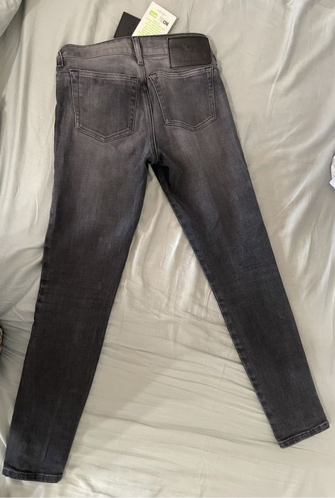 DIESEL нови дънки