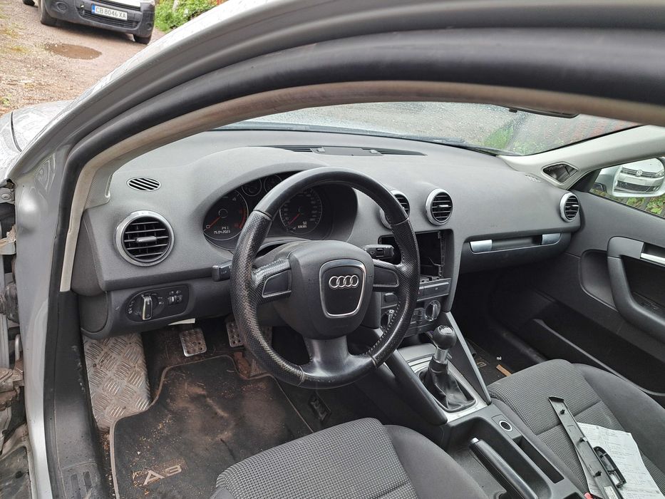 Продавам Audi a3 8p, facelift 2010 2.0tdi CR, код CBA на части