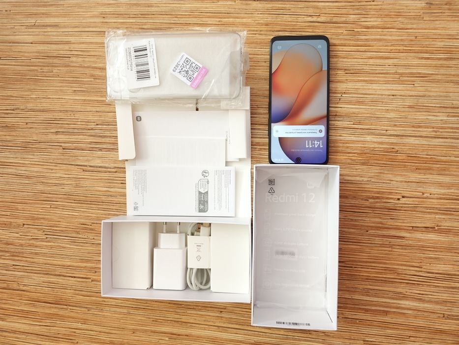 Xiaomi Redmi 12 Midnight Blak 8GB RAM256 ROM