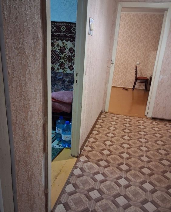 Продам 2к  р-н 8 школы 1/5