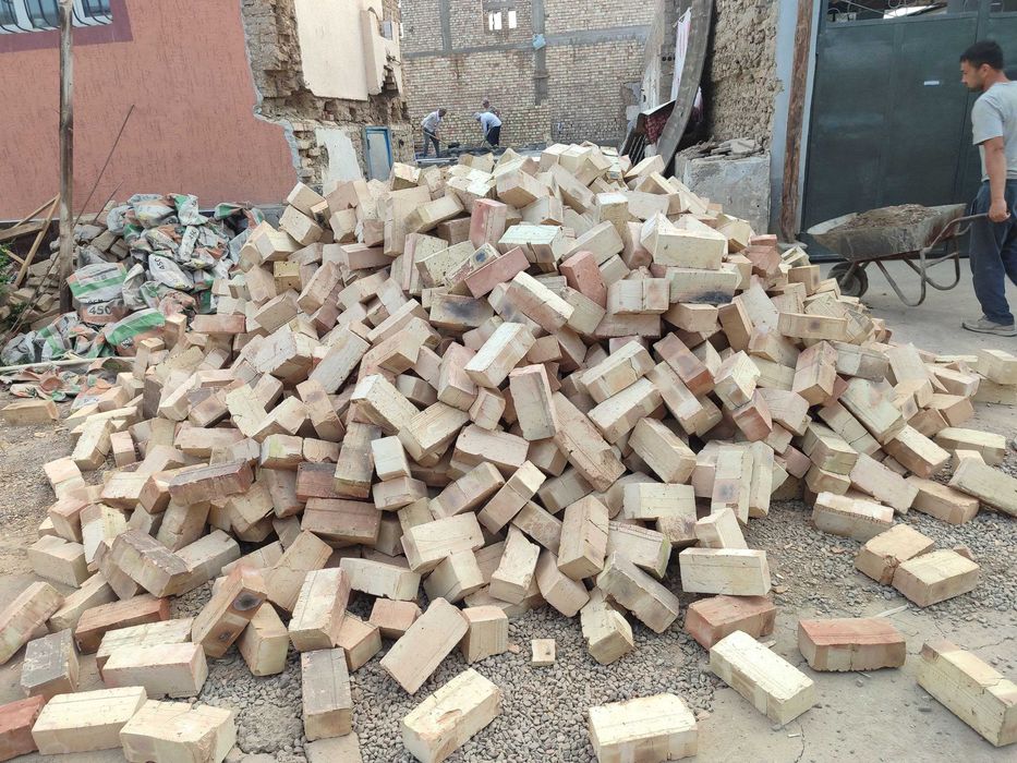 Пишган ва хом гишт доставка