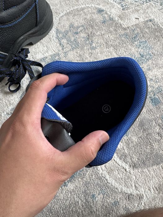 Продам Спецобувь 43 размер